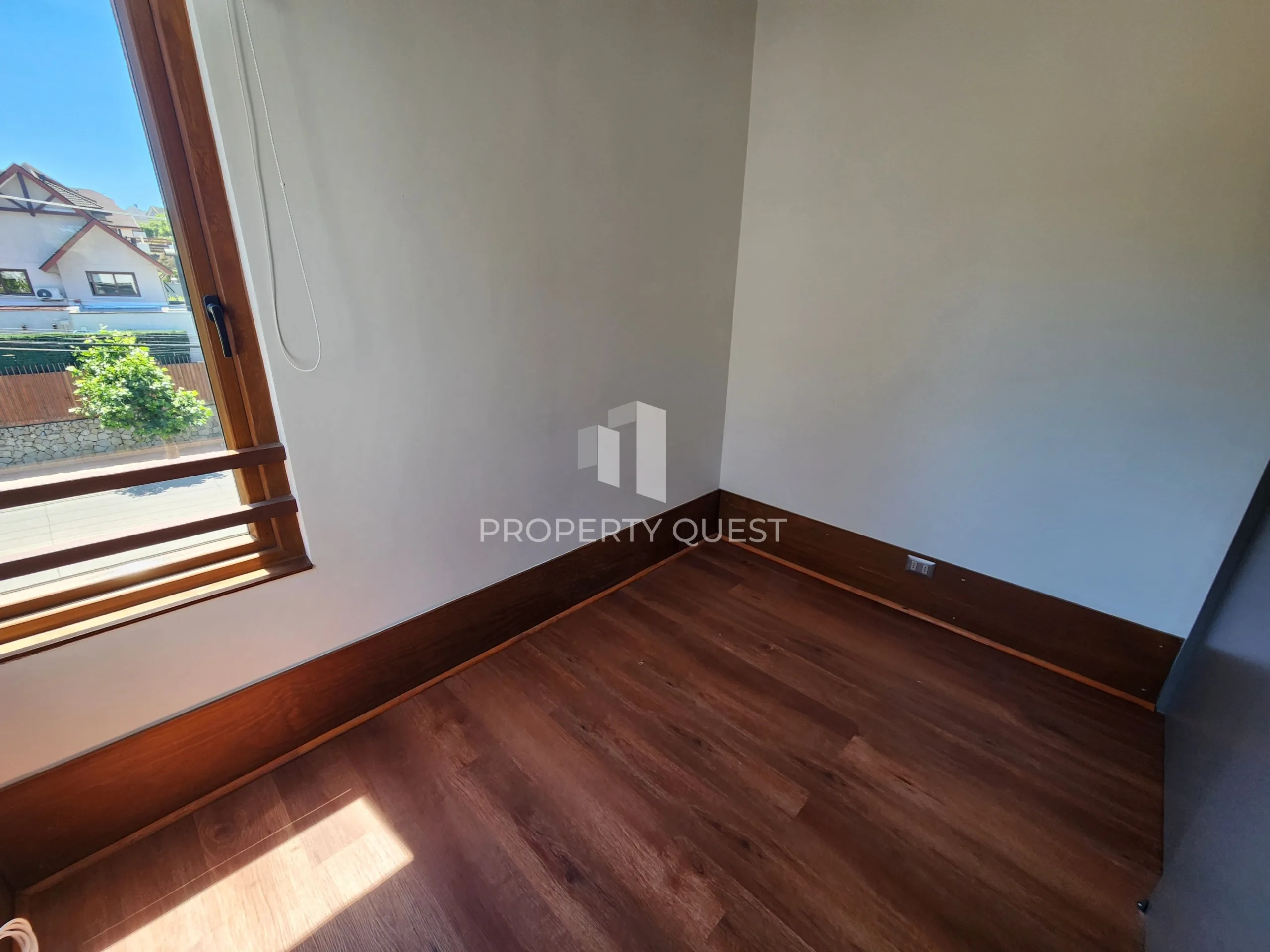 eZy_watermark_02-12-2025_04-15-53