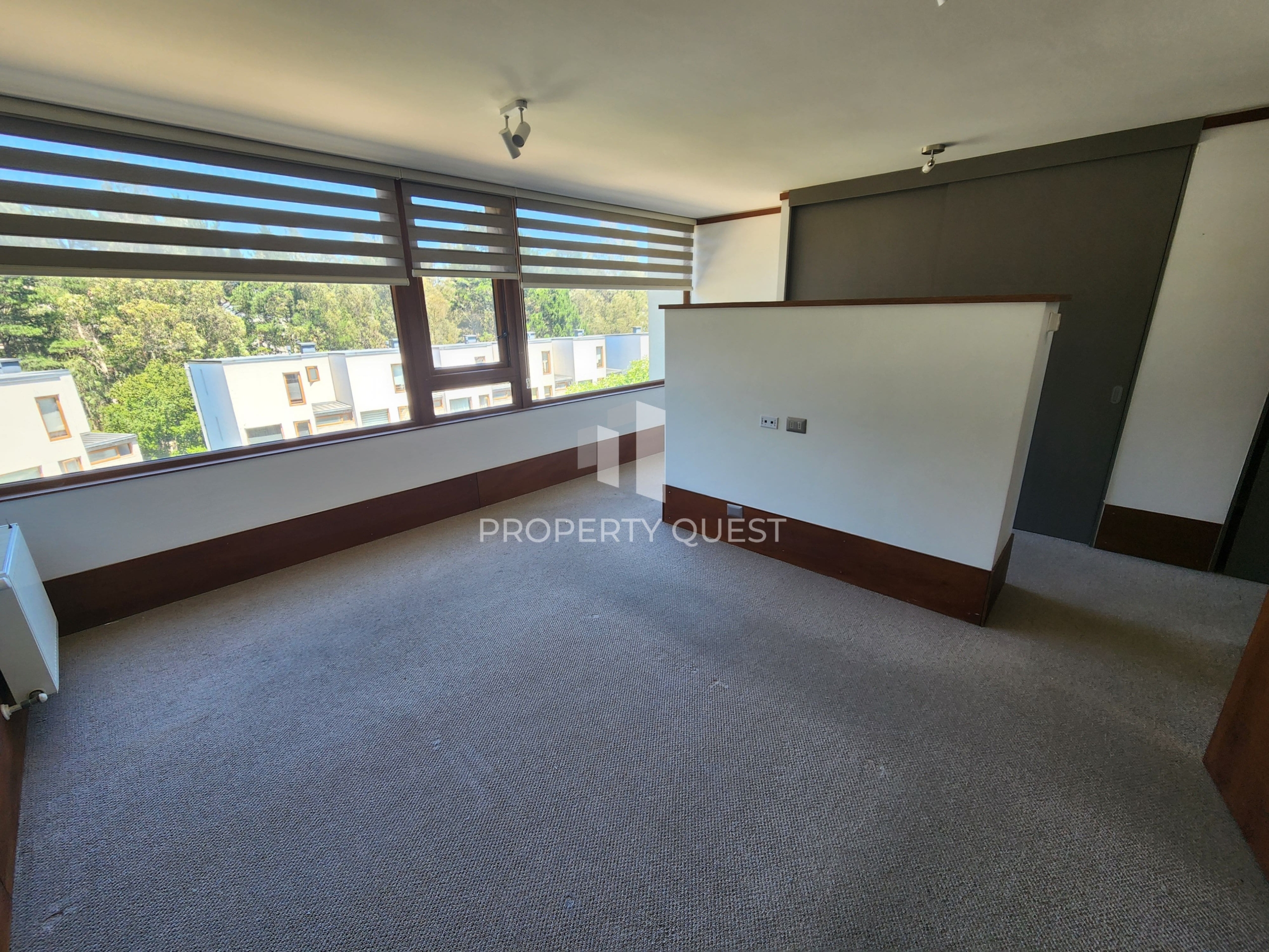 eZy_watermark_02-12-2025_04-15-59