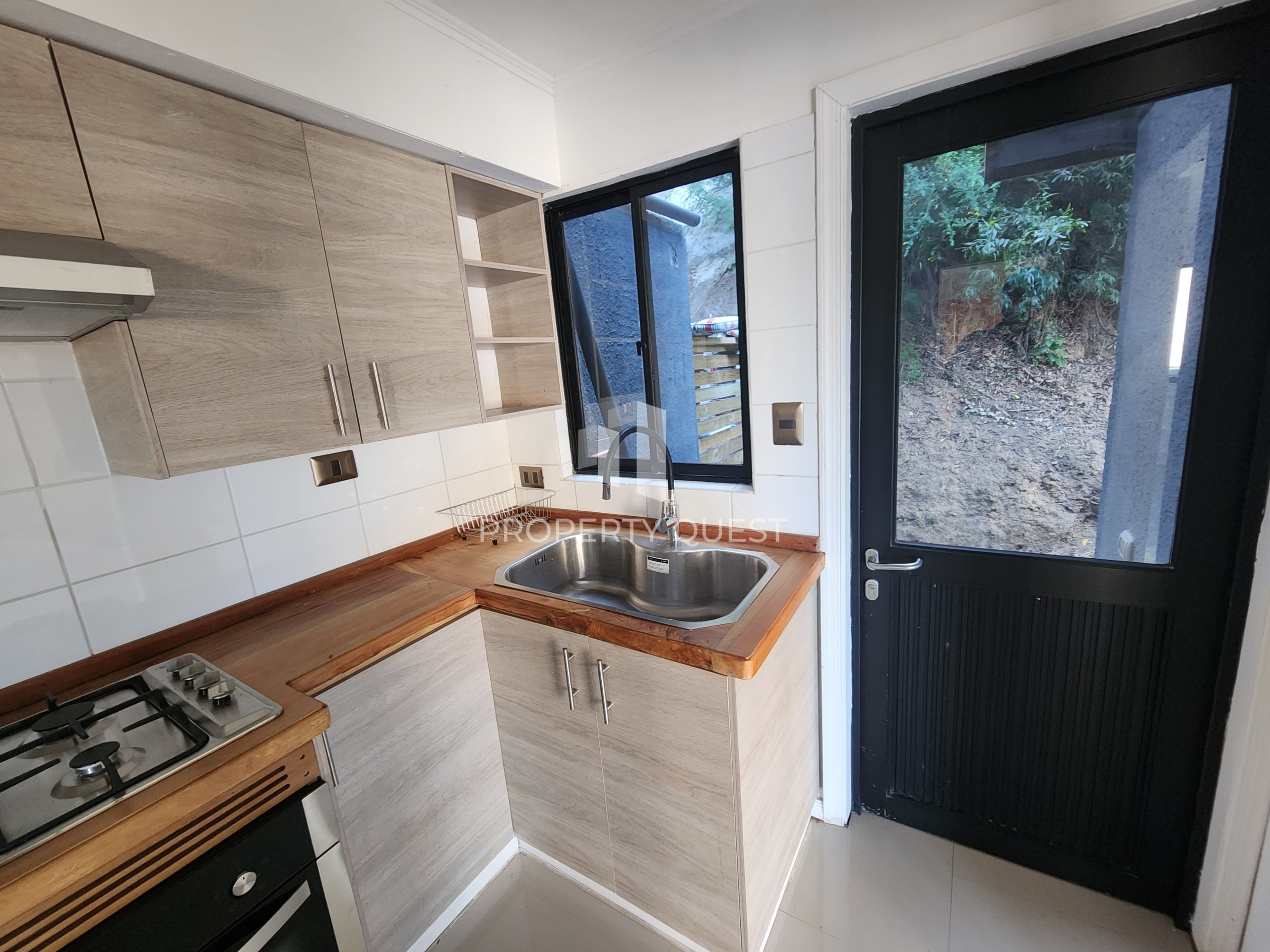 eZy_watermark_02-12-2025_05-51-16