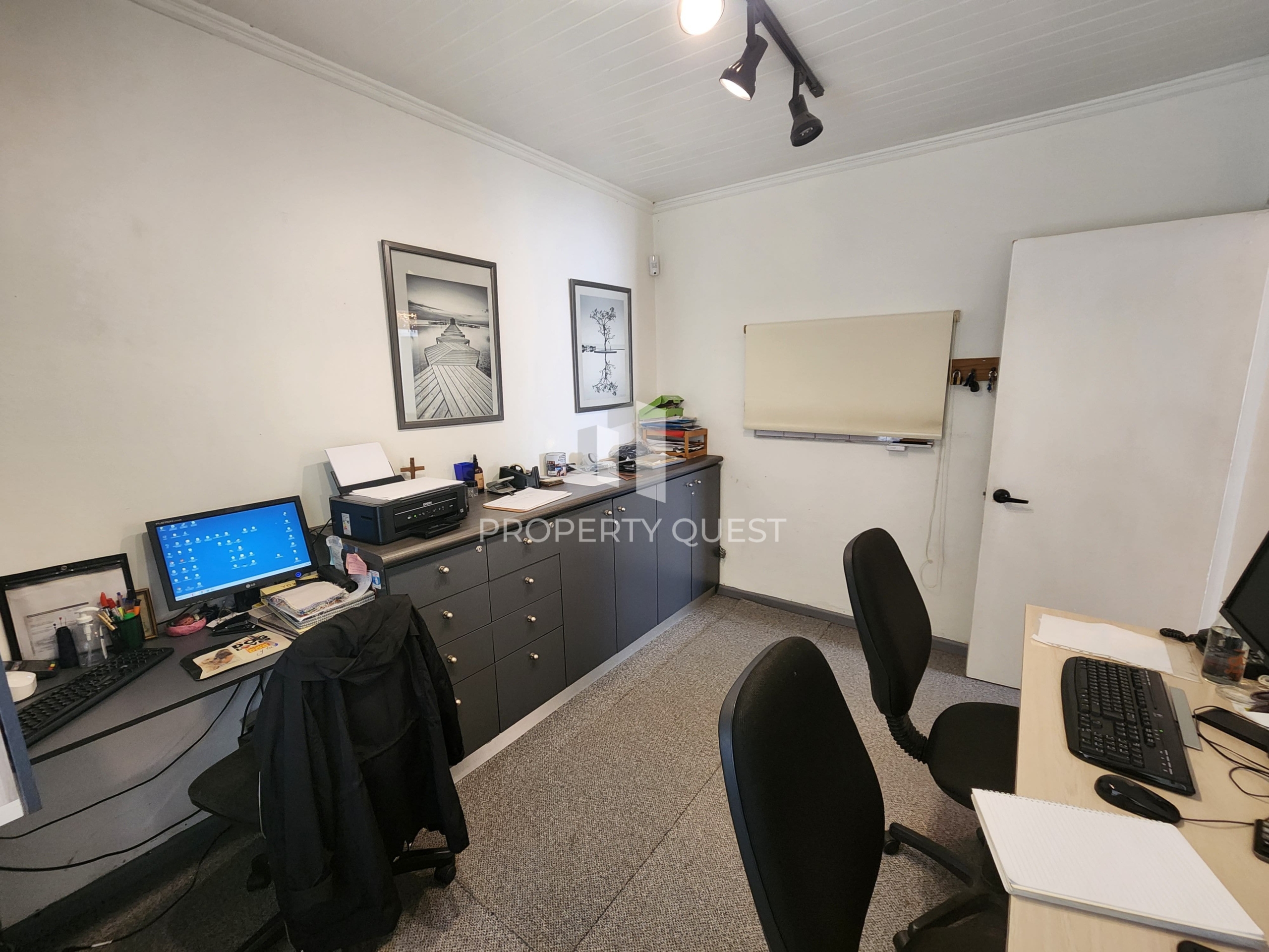 eZy_watermark_22-10-2025_05-02-40 (2)